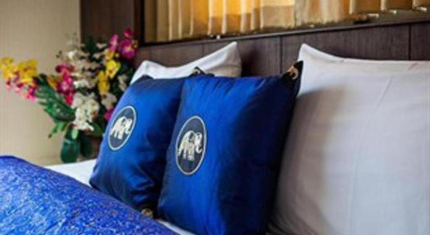Triple Rund Place Hotel Patong Zewnętrze zdjęcie