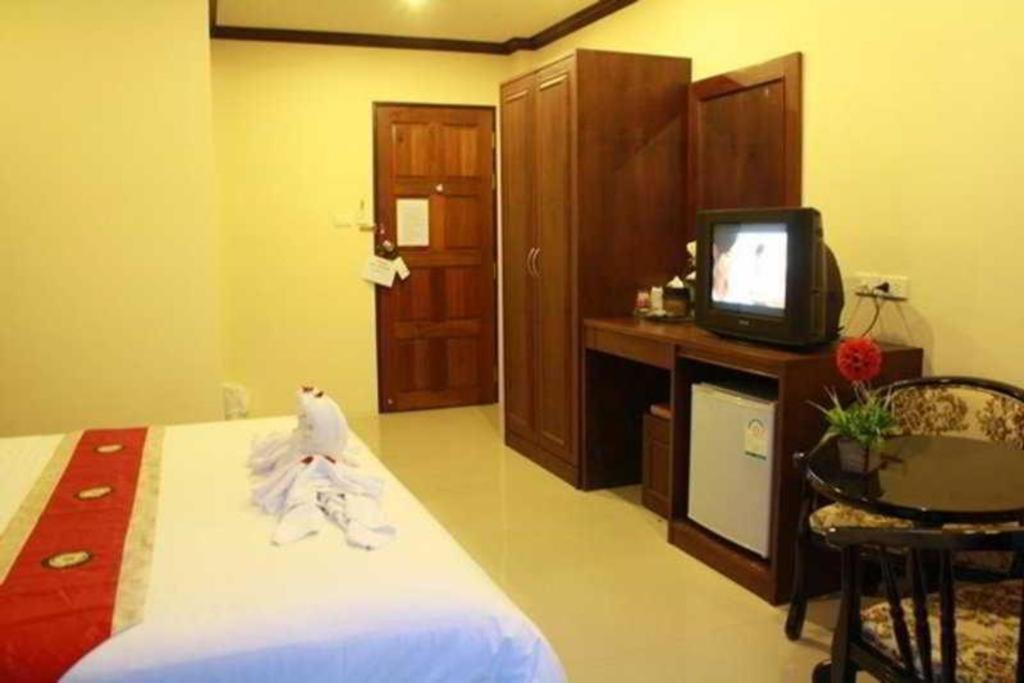 Triple Rund Place Hotel Patong Zewnętrze zdjęcie