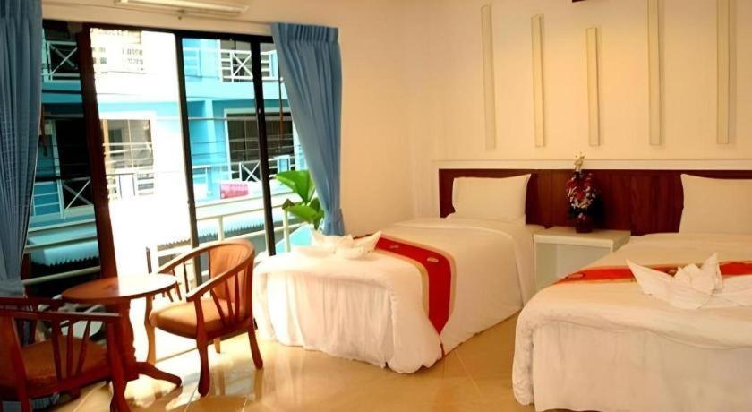Triple Rund Place Hotel Patong Zewnętrze zdjęcie