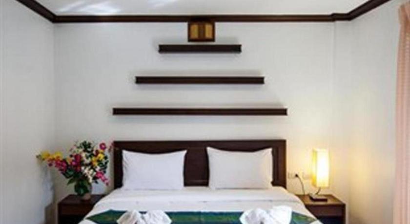 Triple Rund Place Hotel Patong Zewnętrze zdjęcie