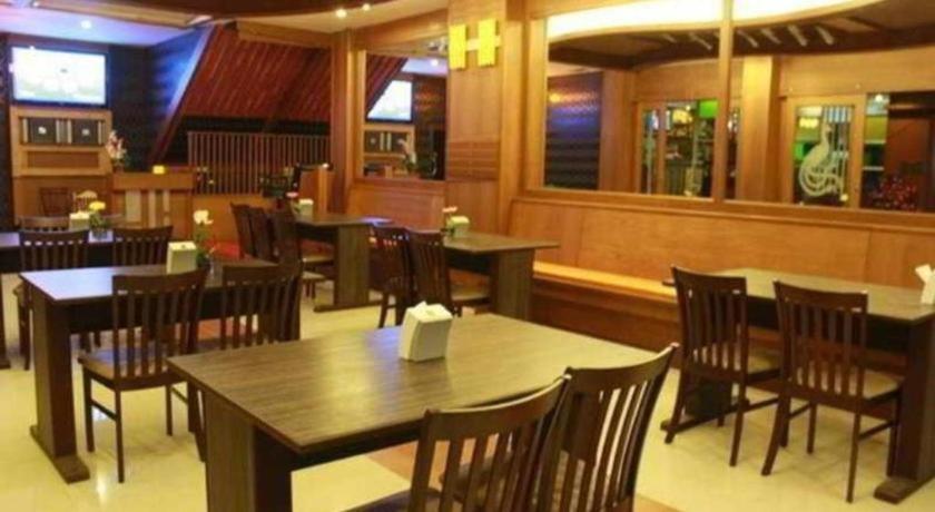 Triple Rund Place Hotel Patong Zewnętrze zdjęcie