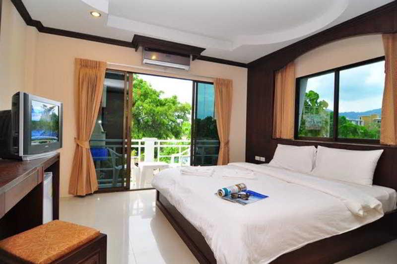 Triple Rund Place Hotel Patong Zewnętrze zdjęcie